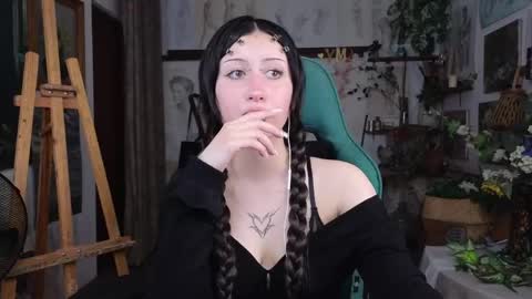effiemeowley online show from 1, 5, 2026