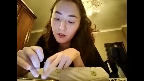 Effy online show from 9, 1, 2025