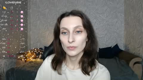 Snapshot of effy_gray chatting on 20, 9, 2025 Anna online show from 20, 9, 2025