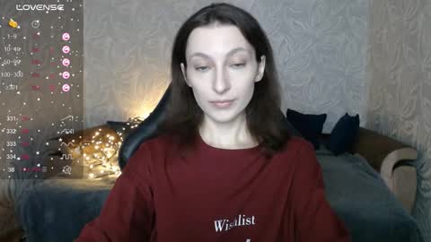 Snapshot of effy_gray chatting on 11, 10, 2025 Anna online show from 11, 10, 2025