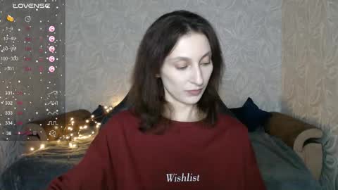 Snapshot of effy_gray chatting on 10, 11, 2025 Anna online show from 10, 11, 2025