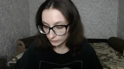 Snapshot of effy_gray chatting on 26, 11, 2025 Anna online show from 26, 11, 2025