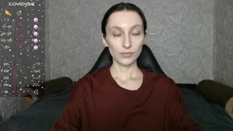 Snapshot of effy_gray chatting on 29, 11, 2025 Anna online show from 29, 11, 2025