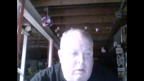 Snapshot of efriff chatting on 19, 4, 2026 efriff online show from 19, 4, 2026
