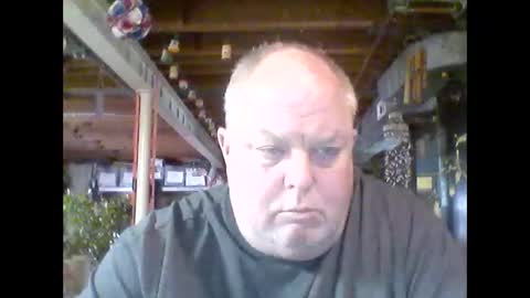 Snapshot of efriff chatting on 19, 4, 2026 efriff online show from 19, 4, 2026