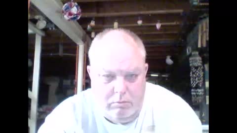 Snapshot of efriff chatting on 19, 5, 2026 efriff online show from 19, 5, 2026