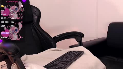 eileenn tanihara online show from 13, 1, 2025