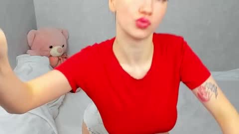 Snapshot of eileenmoores chatting on 19, 2, 2026 eileenmoores online show from 19, 2, 2026