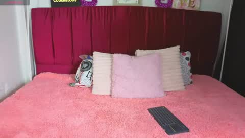 eimy__cute online show from 13, 6, 2026