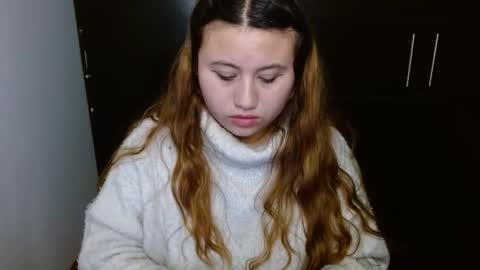 EIMY   MODEL INDEPENDENT online show from 6, 12, 2024