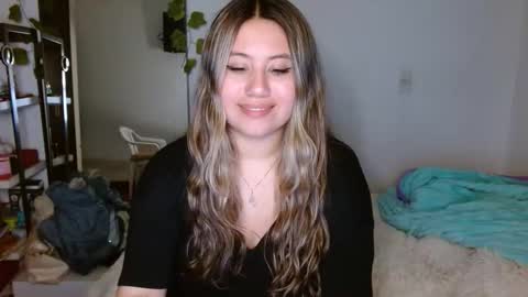 EIMY   MODEL INDEPENDENT online show from 7, 10, 2025