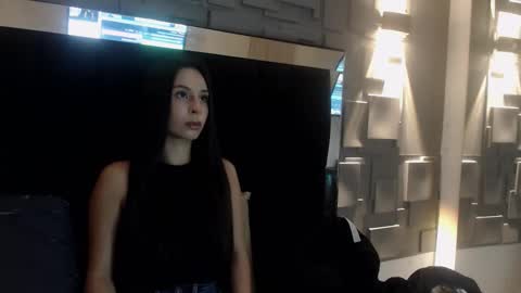 Eimy rose online show from 12, 2, 2026