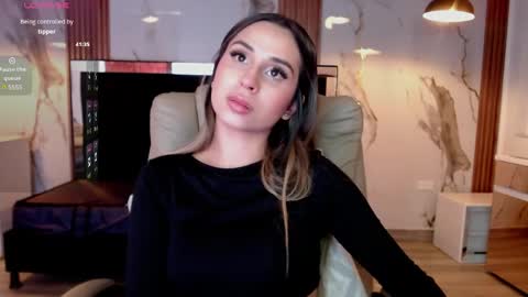 Eimy rose online show from 6, 6, 2026
