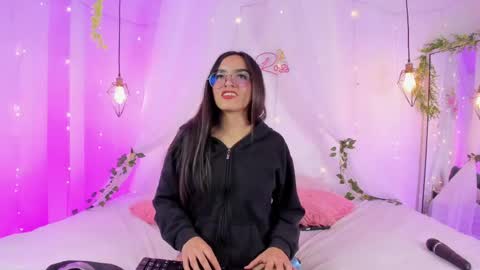 eimy_rosse18 online show from 25, 4, 2026