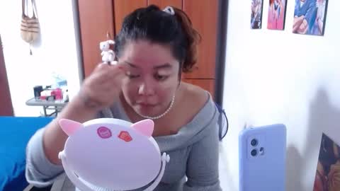 eimy_saenzz online show from 10, 1, 2026