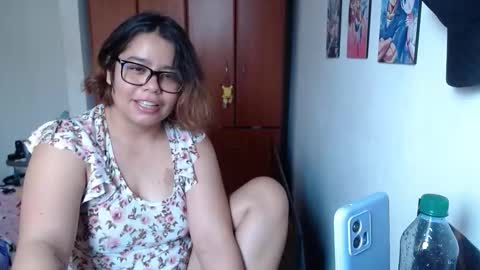 eimy_saenzz online show from 14, 3, 2026