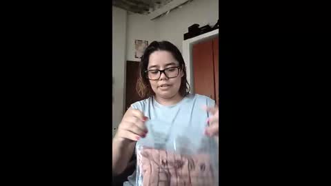 eimy_saenzz online show from 10, 4, 2026