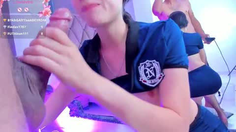 Snapshot of eimyandmaxi chatting on 13, 9, 2025 YG COUPLE online show from 13, 9, 2025