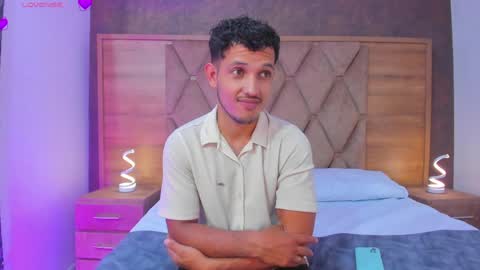 YG COUPLE online show from 11, 4, 2026