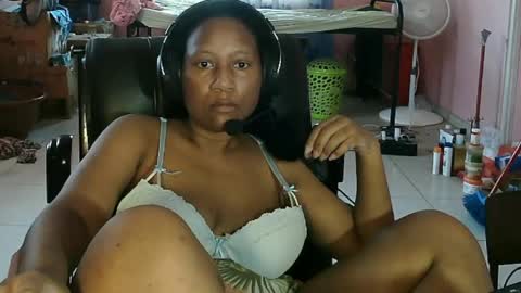 Eirondra Valeen online show from 25, 4, 2026