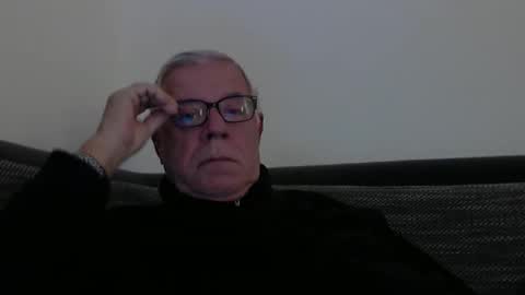 Snapshot of eisbaer1957 chatting on 18, 1, 2026 eisbaer1957 online show from 18, 1, 2026