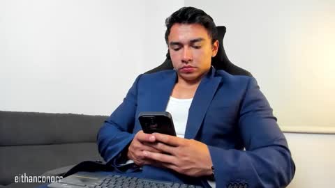 Snapshot of eithanconor1 chatting on 11, 11, 2025 EITHAN CONOR online show from 11, 11, 2025