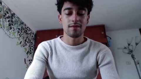 Snapshot of ekhtyr11 chatting on 26, 12, 2024 xoxo online show from 26, 12, 2024