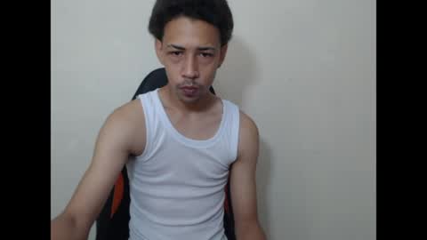 Instagram BelowAbajo online show from 26, 4, 2026