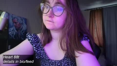 If you like it when I meow give me a thumbs up online show from 10, 2, 2025