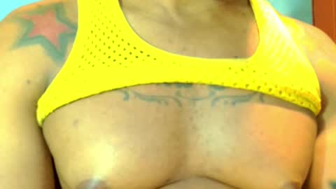 Snapshot of el_vecino_m chatting on 13, 5, 2026 el_vecino_m online show from 13, 5, 2026