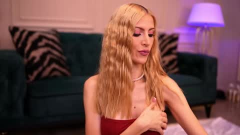 Ella online show from 23, 4, 2026