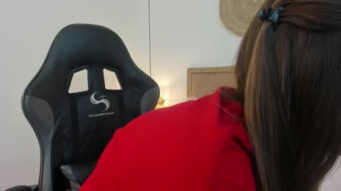 E L A I A online show from 25, 3, 2026