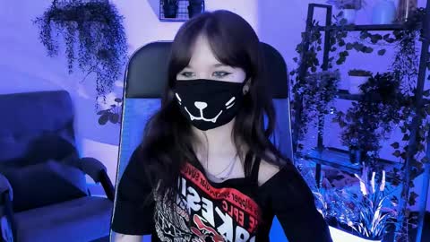 Snapshot of elainebeness chatting on 2, 4, 2026 Your sweet girl online show from 2, 4, 2026