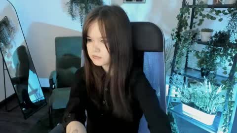 Snapshot of elainebeness chatting on 4, 5, 2026 Your sweet girl online show from 4, 5, 2026