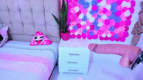 Ela  online show from 3, 2, 2025