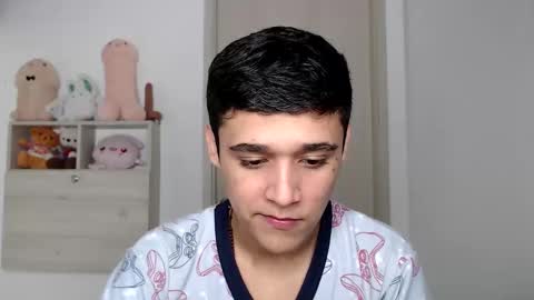 Snapshot of elandor__79876 chatting on 15, 12, 2025 elandor online show from 15, 12, 2025