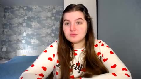 Elanis online show from 4, 2, 2025