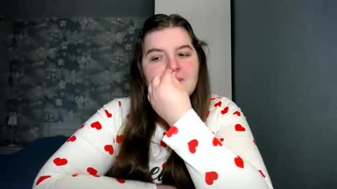 Elanis online show from 4, 2, 2025