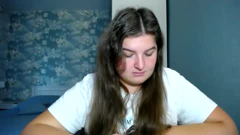 Elanis online show from 21, 10, 2025