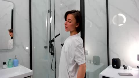 ELA 3 online show from 23, 9, 2025