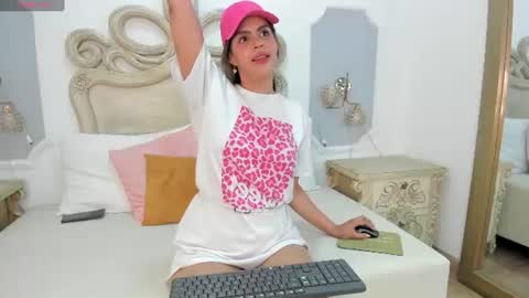 elara_evans online show from 24, 7, 2026