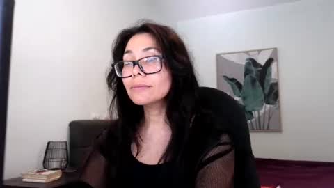 elaramuse_ online show from 27, 7, 2026