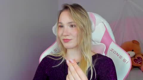 elaravoltage online show from 16, 4, 2026