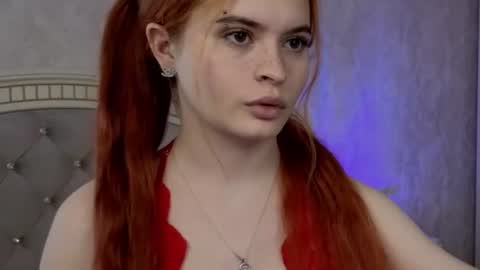 Snapshot of elariscrowe chatting on 17, 6, 2026 elariscrowe online show from 17, 6, 2026