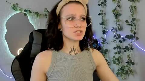 elastikiss online show from 22, 4, 2026