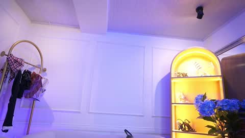 Snapshot of elasummeer chatting on 10, 9, 2025 Elasummeer online show from 10, 9, 2025