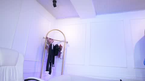 Snapshot of elasummeer chatting on 29, 9, 2025 Elasummeer online show from 29, 9, 2025