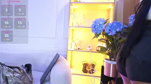 Snapshot of elasummeer chatting on 6, 11, 2025 Elasummeer online show from 6, 11, 2025