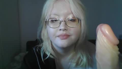 elayne_sweet online show from 22, 4, 2026