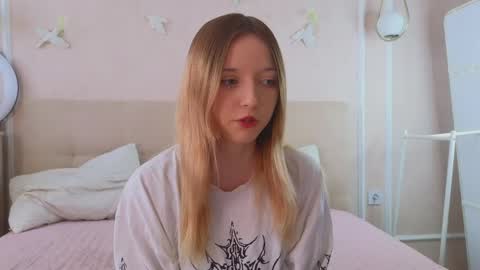 Snapshot of eleanorahurley chatting on 22, 3, 2026 Ill be anything for you online show from 22, 3, 2026